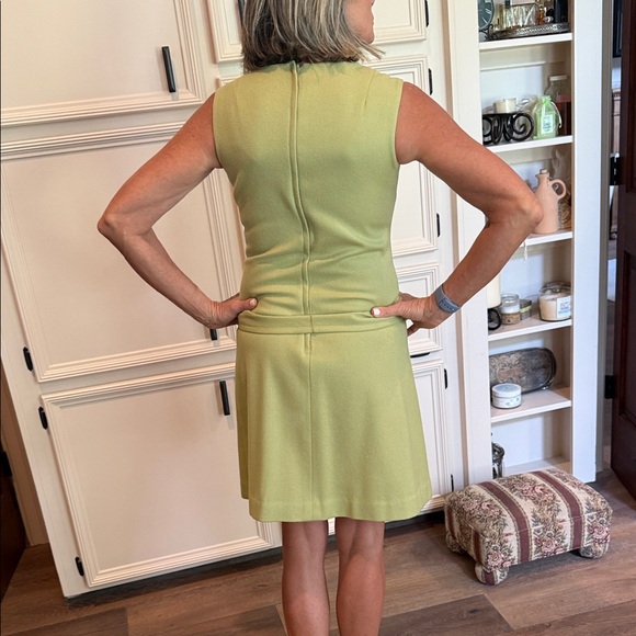 Majestic Sleeveless Green Dress with Pleated Skirt - Picture 4 of 8